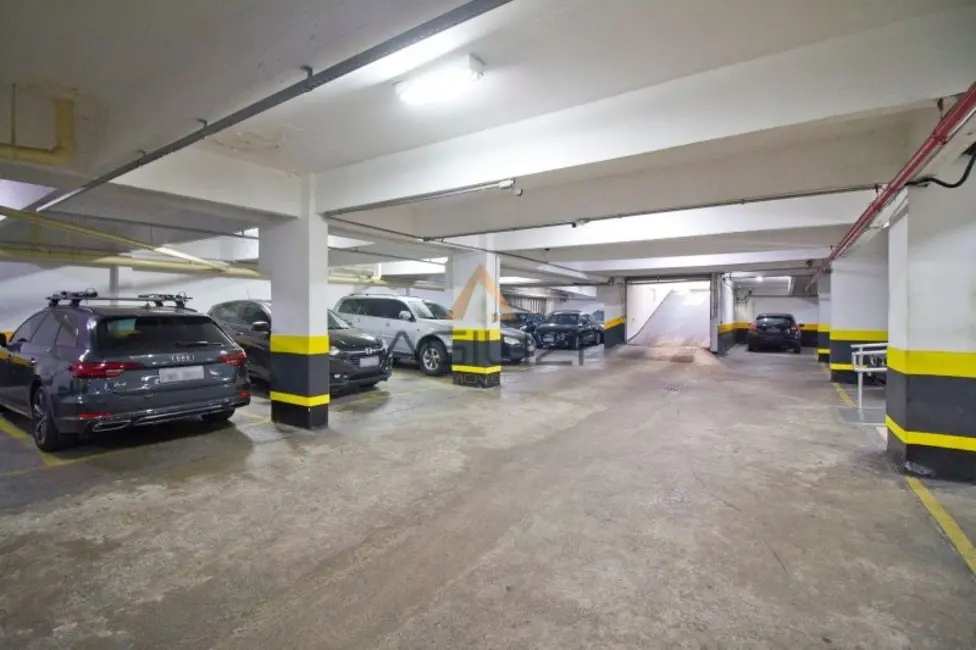 Foto 9 de Apartamento com 3 quartos à venda, 222m2 em Jardim Paulista, São Paulo - SP