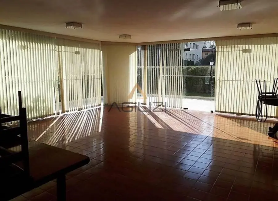Apartamento com 3 quartos à venda, 152m2 em Pinheiros, São Paulo - SP - imagem 3 Foto 3 de Apartamento com 3 quartos à venda, 152m2 em Pinheiros, São Paulo - SP
