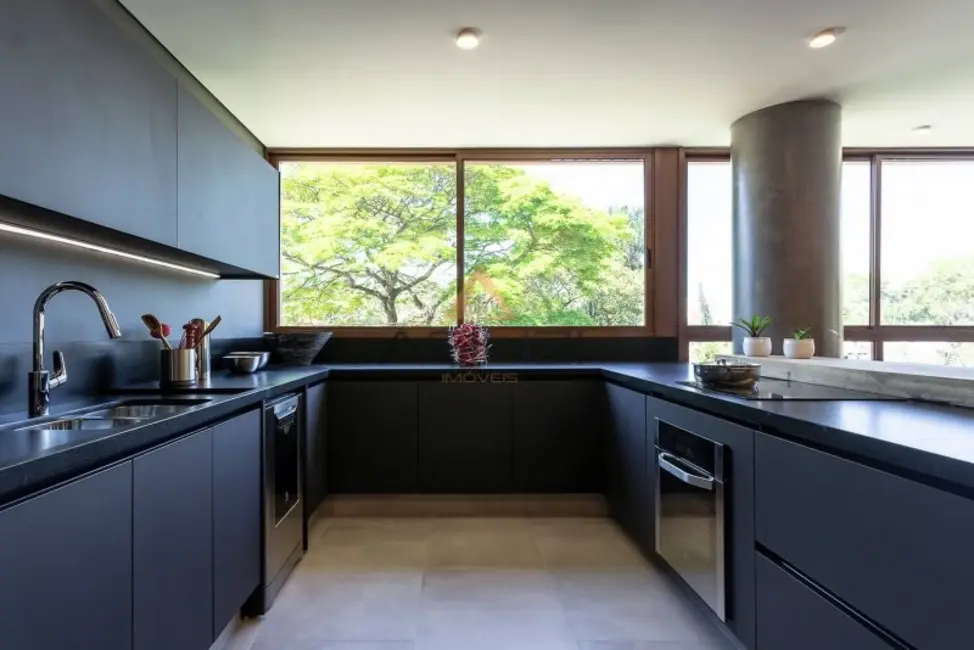 Foto 3 de Apartamento com 3 quartos à venda, 220m2 em Jardim das Bandeiras, São Paulo - SP