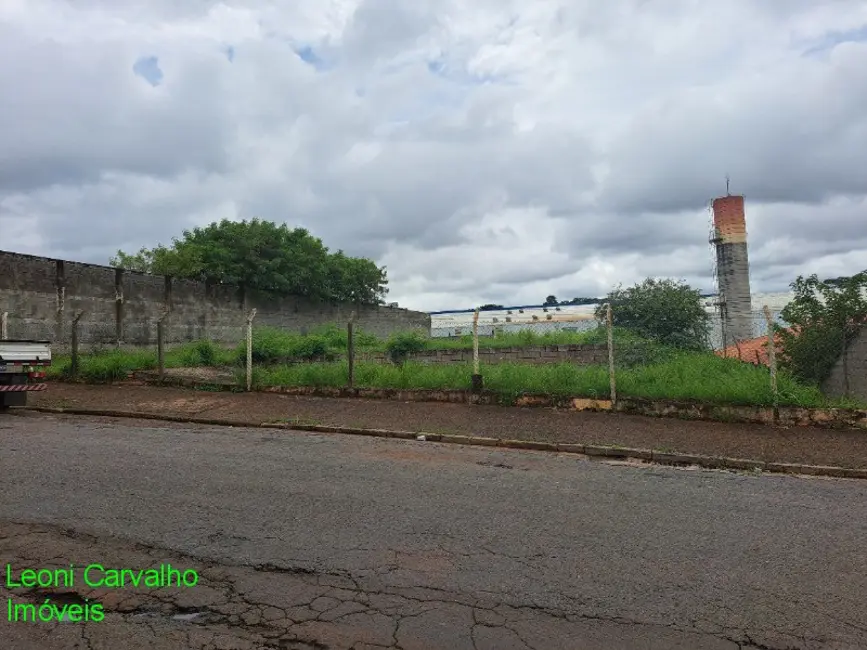 Foto 2 de Terreno / Lote à venda, 1952m2 em Jardim Santa Genebra, Campinas - SP