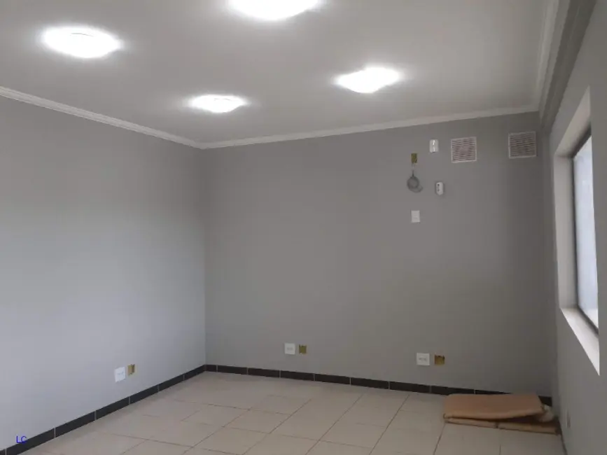 Armazém / Galpão à venda, 2000m2 em Parque Rural Fazenda Santa Cândida, Campinas - SP - imagem 7 Foto 7 de Armazém / Galpão à venda, 2000m2 em Parque Rural Fazenda Santa Cândida, Campinas - SP