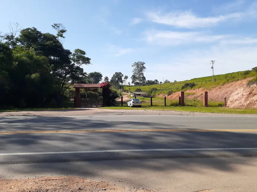 Foto 1 de Terreno / Lote à venda, 90000m2 em Jarinu - SP