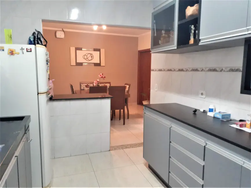 Foto 9 de Casa com 3 quartos à venda, 135m2 em Vila Ferreira Jorge, Campinas - SP
