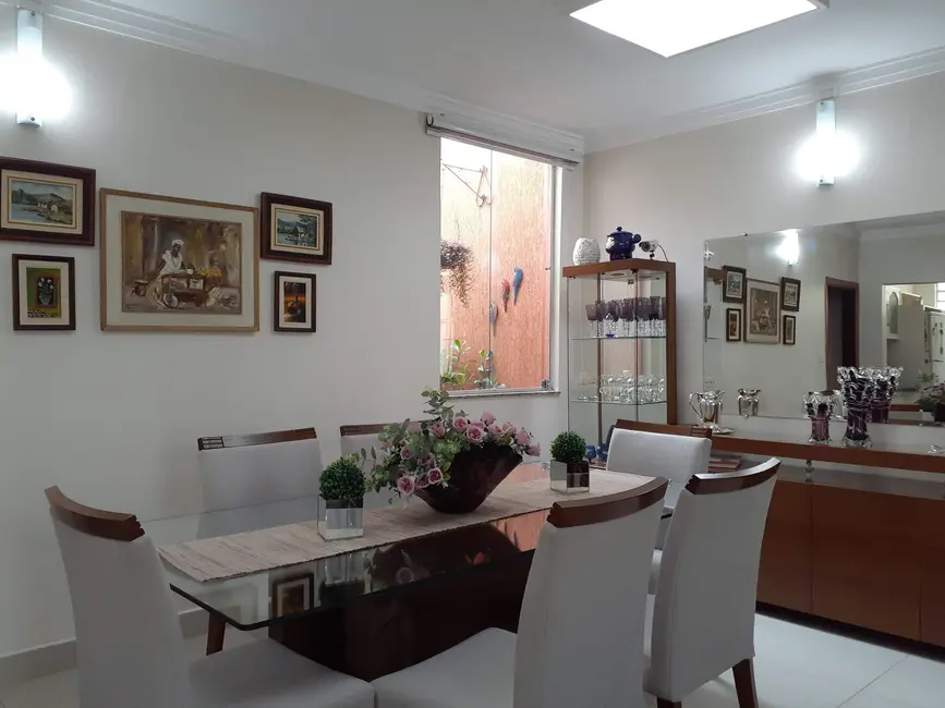 Casa com 3 quartos à venda, 133m2 em Parque Taquaral, Campinas - SP - imagem 4 Foto 4 de Casa com 3 quartos à venda, 133m2 em Parque Taquaral, Campinas - SP