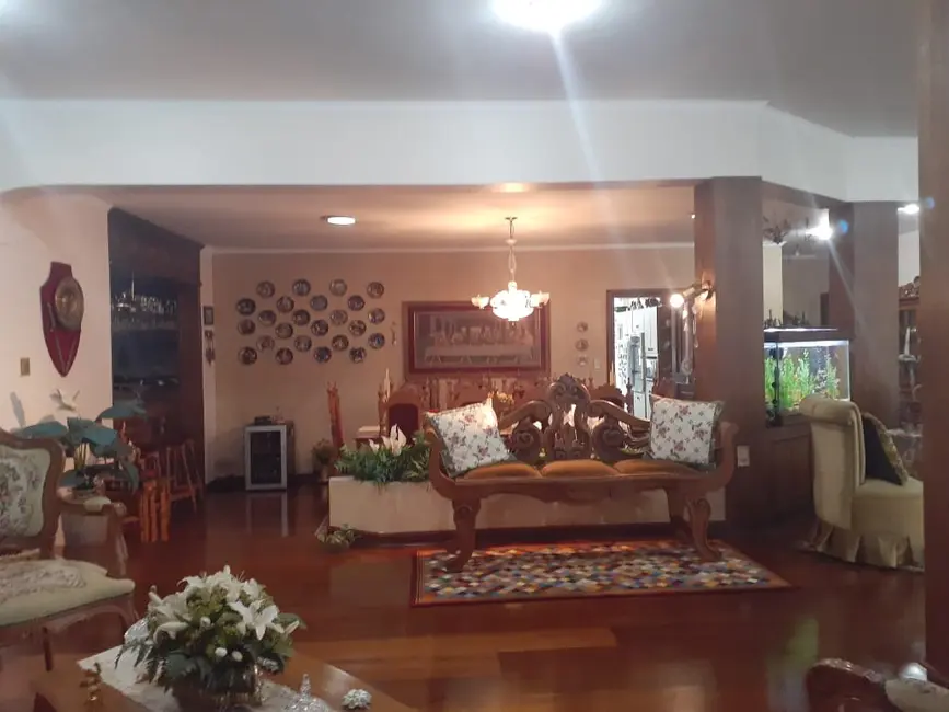 Casa com 4 quartos à venda, 637m2 em Parque Taquaral, Campinas - SP - imagem 4 Foto 4 de Casa com 4 quartos à venda, 637m2 em Parque Taquaral, Campinas - SP