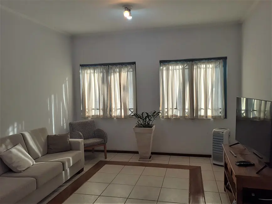 Casa com 5 quartos à venda, 241m2 em Parque Alto Taquaral, Campinas - SP - imagem 5 Foto 5 de Casa com 5 quartos à venda, 241m2 em Parque Alto Taquaral, Campinas - SP