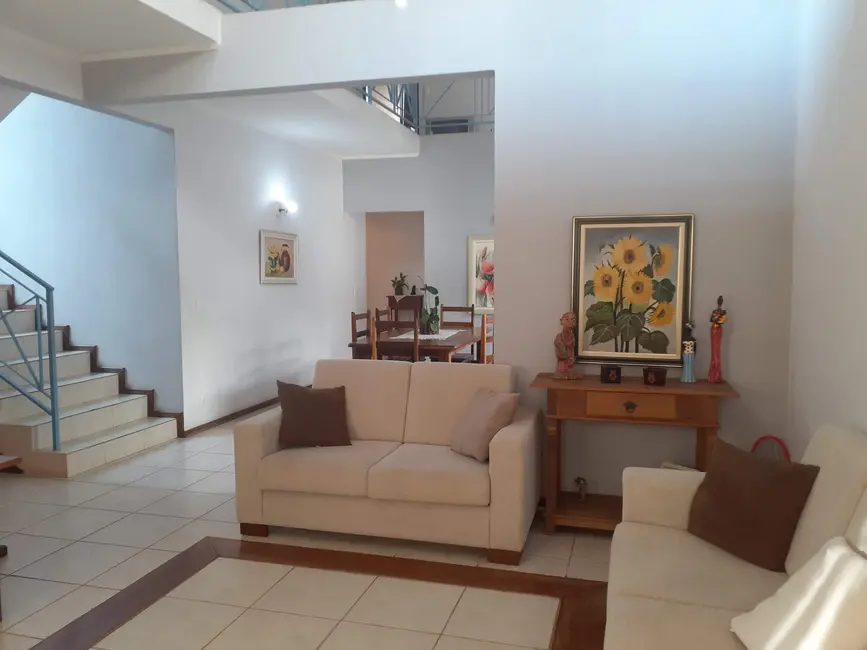 Casa com 5 quartos à venda, 241m2 em Parque Alto Taquaral, Campinas - SP - imagem 4 Foto 4 de Casa com 5 quartos à venda, 241m2 em Parque Alto Taquaral, Campinas - SP