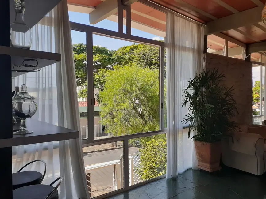 Casa com 3 quartos à venda, 236m2 em Jardim Nossa Senhora Auxiliadora, Campinas - SP - imagem 9 Foto 9 de Casa com 3 quartos à venda, 236m2 em Jardim Nossa Senhora Auxiliadora, Campinas - SP