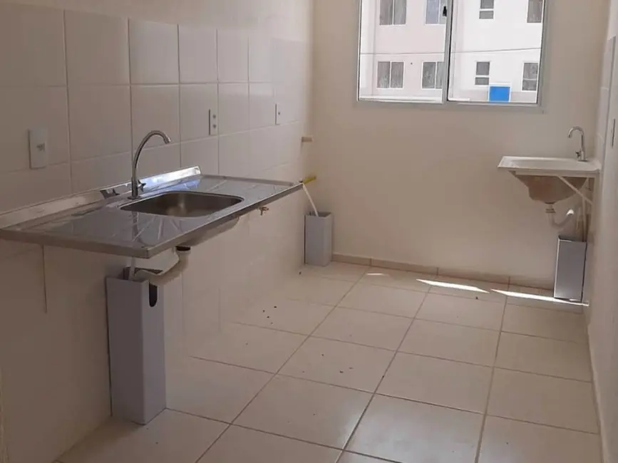 Foto 7 de Apartamento com 2 quartos para alugar, 43m2 em Maraponga, Fortaleza - CE