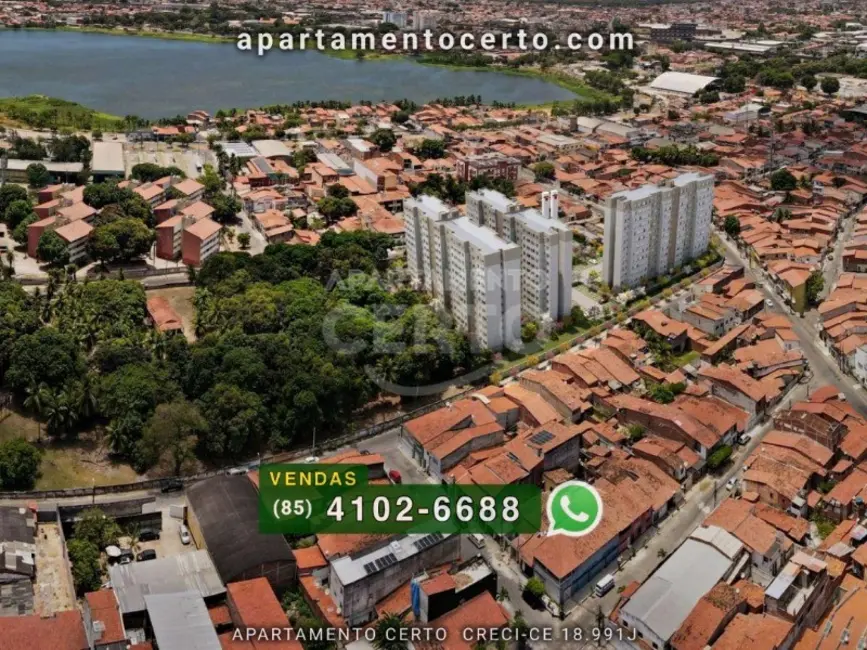 Foto 3 de Apartamento com 2 quartos à venda, 39m2 em Parangaba, Fortaleza - CE