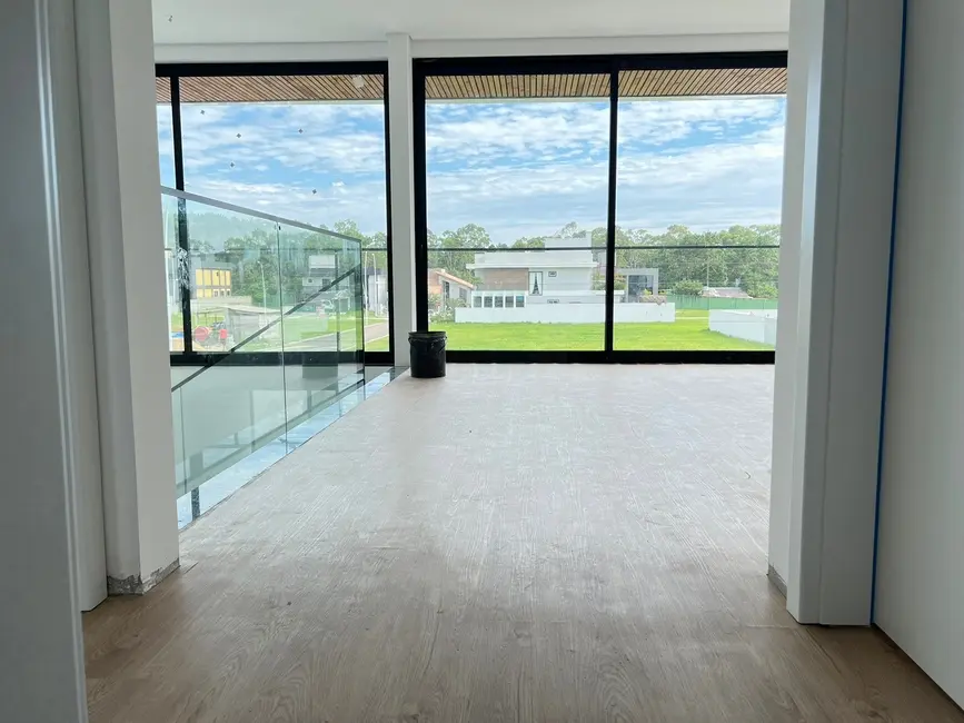 Foto 8 de Casa de Condomínio com 3 quartos à venda, 236m2 em Florianopolis - SC