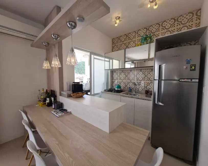 Apartamento com 3 quartos à venda, 182m2 em Florianopolis - SC - imagem 9 Foto 9 de Apartamento com 3 quartos à venda, 182m2 em Florianopolis - SC