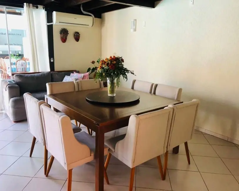 Casa com 5 quartos à venda, 380m2 em Jurerê Internacional, Florianopolis - SC - imagem 5 Foto 5 de Casa com 5 quartos à venda, 380m2 em Jurerê Internacional, Florianopolis - SC
