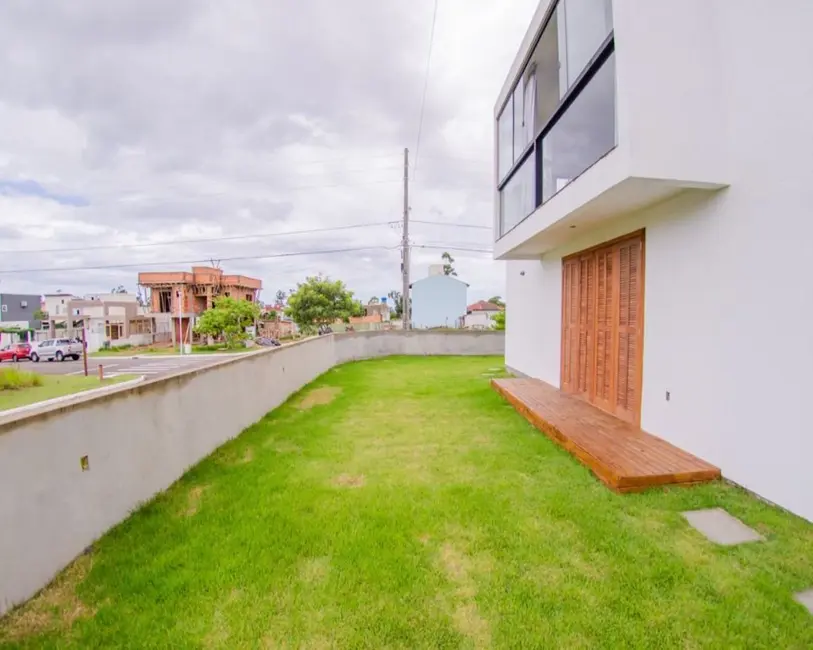 Casa com 6 quartos à venda, 250m2 em Florianopolis - SC - imagem 5 Foto 5 de Casa com 6 quartos à venda, 250m2 em Florianopolis - SC