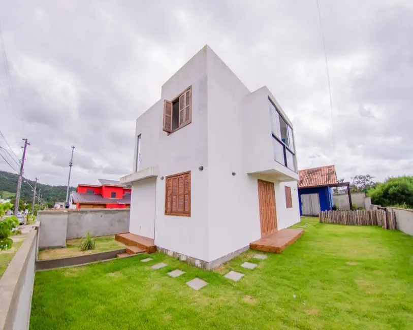 Casa com 6 quartos à venda, 250m2 em Florianopolis - SC - imagem 6 Foto 6 de Casa com 6 quartos à venda, 250m2 em Florianopolis - SC