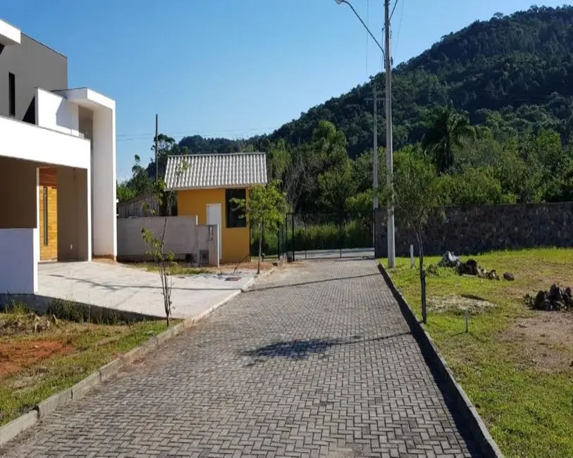Terreno / Lote à venda, 948m2 em Canasvieiras, Florianopolis - SC - imagem 4 Foto 4 de Terreno / Lote à venda, 948m2 em Canasvieiras, Florianopolis - SC