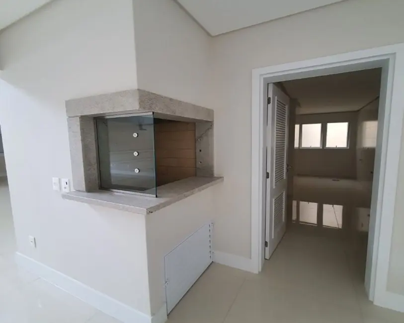 Apartamento com 5 quartos à venda, 302m2 em Florianopolis - SC - imagem 2 Foto 2 de Apartamento com 5 quartos à venda, 302m2 em Florianopolis - SC