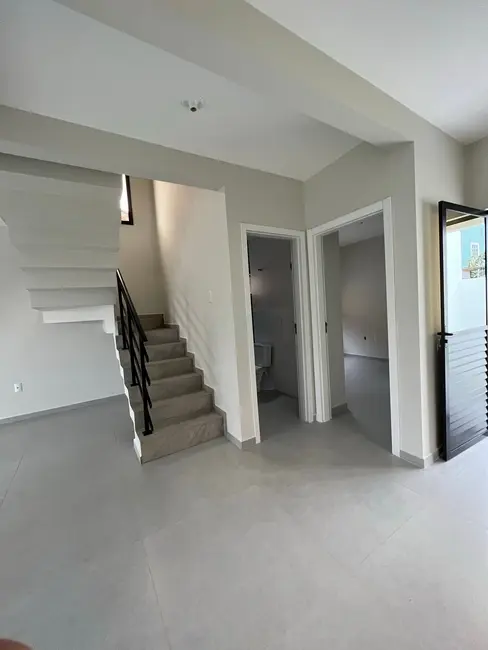 Foto 4 de Casa com 3 quartos à venda, 180m2 em São João do Rio Vermelho, Florianopolis - SC