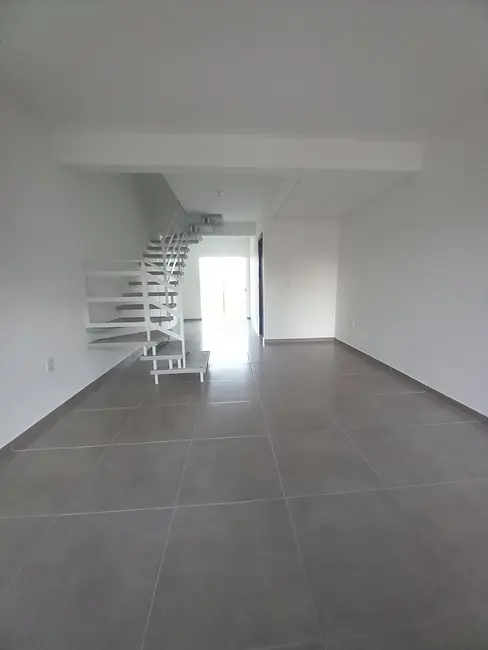 Foto 2 de Casa com 3 quartos à venda, 92m2 em São João do Rio Vermelho, Florianopolis - SC
