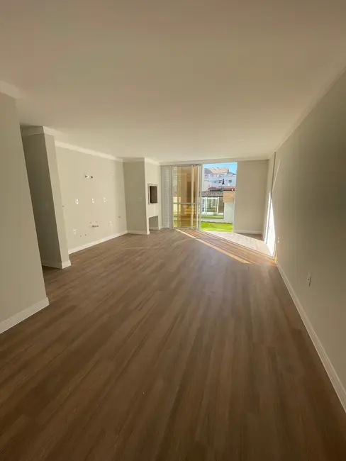 Foto 2 de Apartamento com 2 quartos à venda, 75m2 em Ingleses do Rio Vermelho, Florianopolis - SC