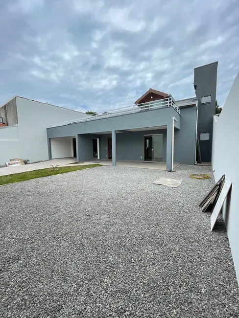 Foto 2 de Casa com 4 quartos à venda, 220m2 em Ingleses do Rio Vermelho, Florianopolis - SC
