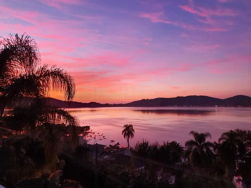 Foto 6 de Casa com 3 quartos à venda, 225m2 em Lagoa da Conceição, Florianopolis - SC