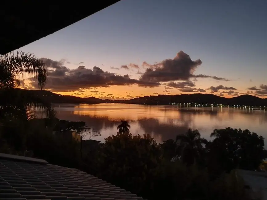 Foto 5 de Casa com 3 quartos à venda, 225m2 em Lagoa da Conceição, Florianopolis - SC