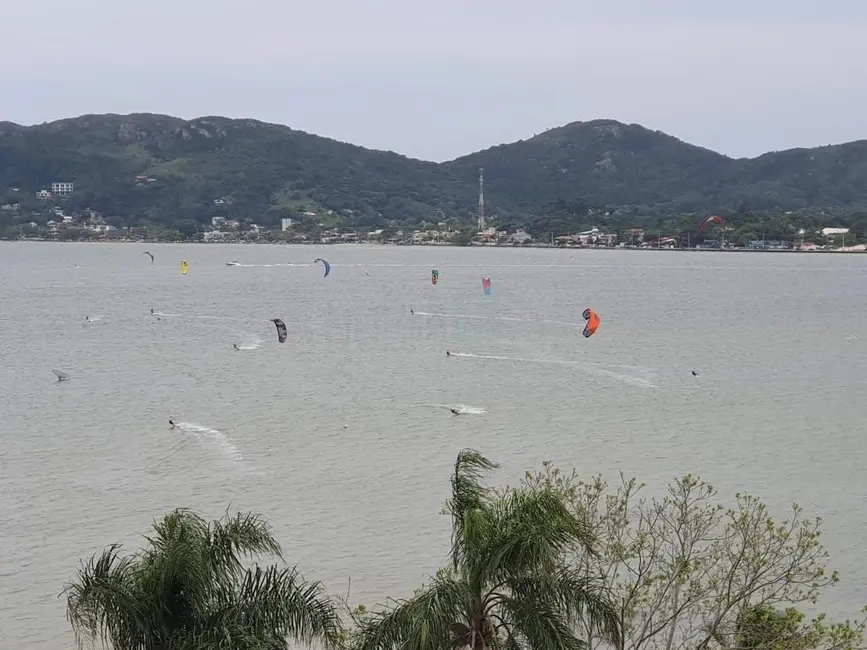 Foto 3 de Casa com 3 quartos à venda, 225m2 em Lagoa da Conceição, Florianopolis - SC