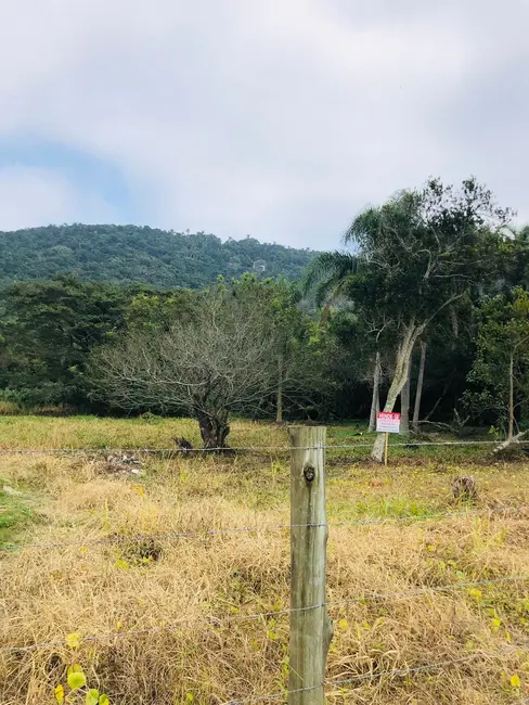 Foto 1 de Terreno / Lote à venda, 943m2 em Ingleses do Rio Vermelho, Florianopolis - SC