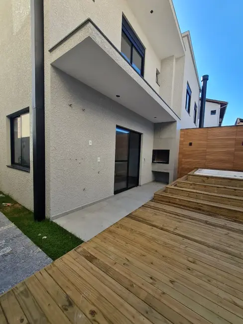Foto 1 de Casa com 3 quartos à venda, 120m2 em Ingleses do Rio Vermelho, Florianopolis - SC