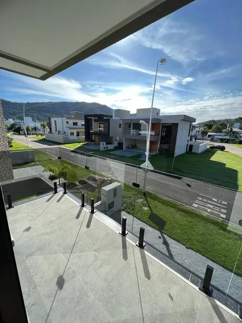 Foto 7 de Casa com 3 quartos à venda, 197m2 em São João do Rio Vermelho, Florianopolis - SC