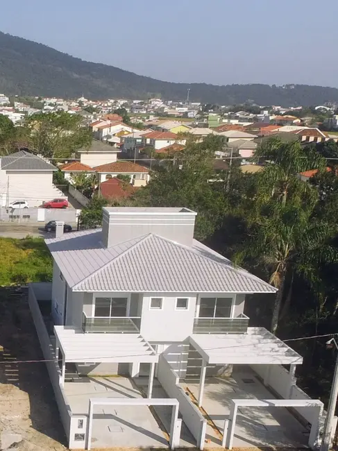 Foto 2 de Casa com 3 quartos à venda, 177m2 em Ingleses do Rio Vermelho, Florianopolis - SC