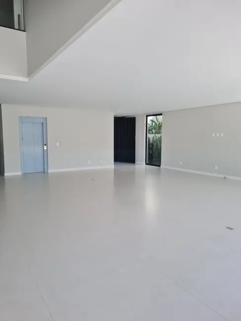 Casa de Condomínio com 6 quartos à venda, 1000m2 em Jurerê Internacional, Florianopolis - SC - imagem 3 Foto 3 de Casa de Condomínio com 6 quartos à venda, 1000m2 em Jurerê Internacional, Florianopolis - SC