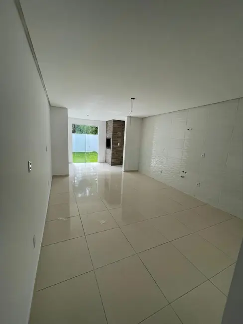 Casa com 2 quartos à venda, 122m2 em São João do Rio Vermelho, Florianopolis - SC - imagem 5 Foto 5 de Casa com 2 quartos à venda, 122m2 em São João do Rio Vermelho, Florianopolis - SC