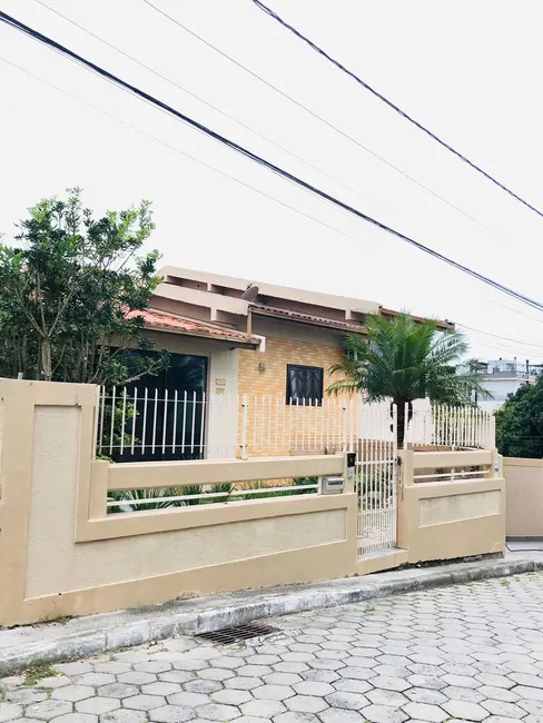 Foto 2 de Casa com 4 quartos à venda, 289m2 em Ingleses do Rio Vermelho, Florianopolis - SC