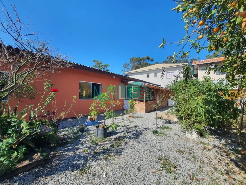 Foto 1 de Casa com 2 quartos à venda, 100m2 em São João do Rio Vermelho, Florianopolis - SC