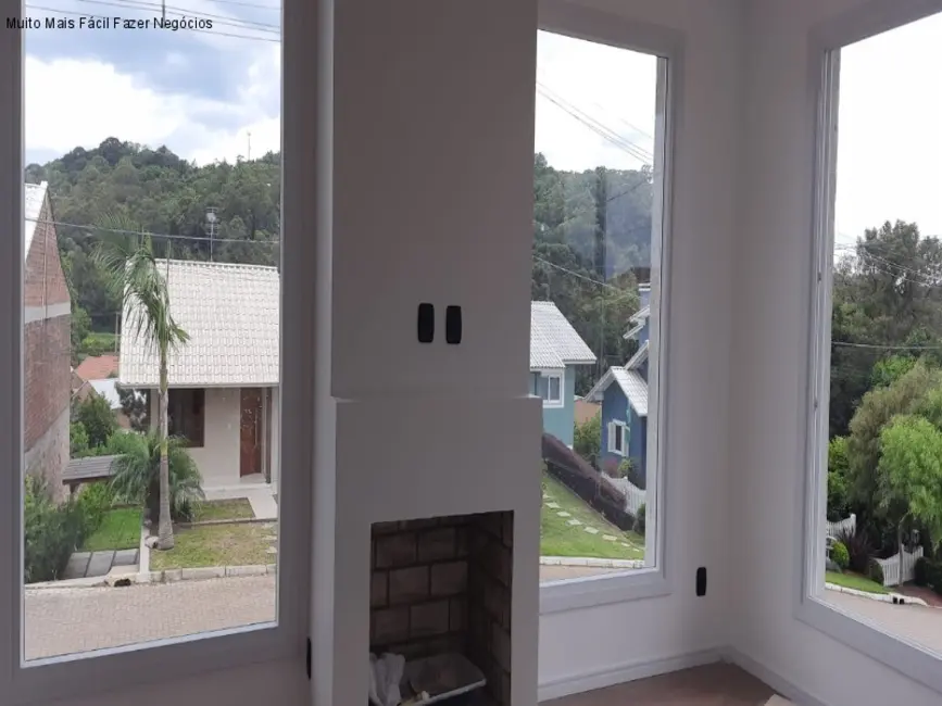 Foto 2 de Casa com 3 quartos à venda, 143m2 em Nova Petropolis - RS