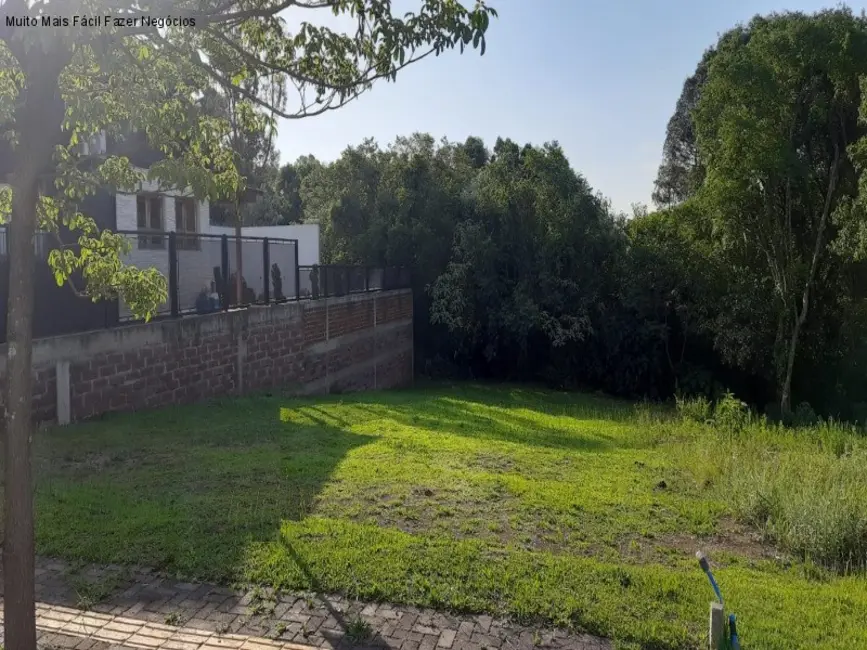 Foto 1 de Terreno / Lote à venda, 403m2 em Nova Petropolis - RS