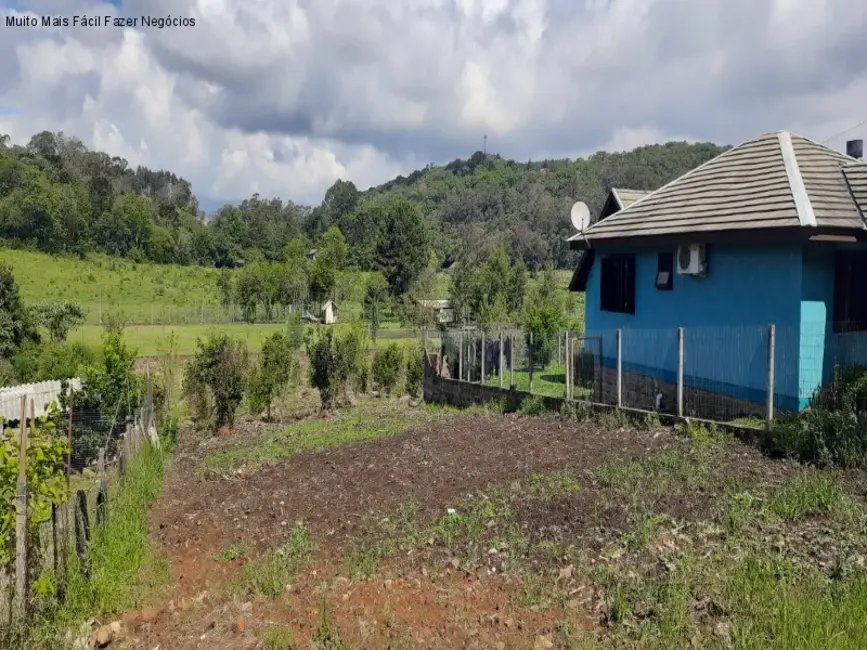 Foto 1 de Terreno / Lote à venda, 408m2 em Nova Petropolis - RS