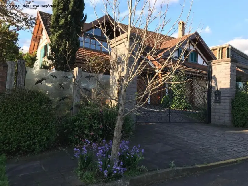 Foto 1 de Casa com 5 quartos à venda, 600m2 em Nova Petropolis - RS