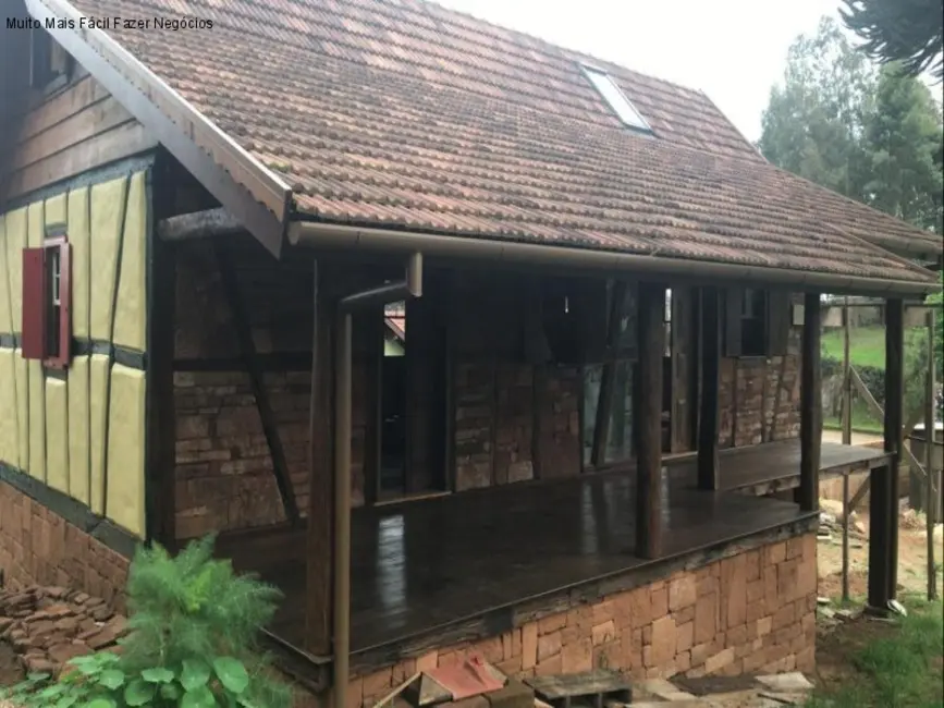 Foto 1 de Casa com 2 quartos à venda, 133m2 em Nova Petropolis - RS