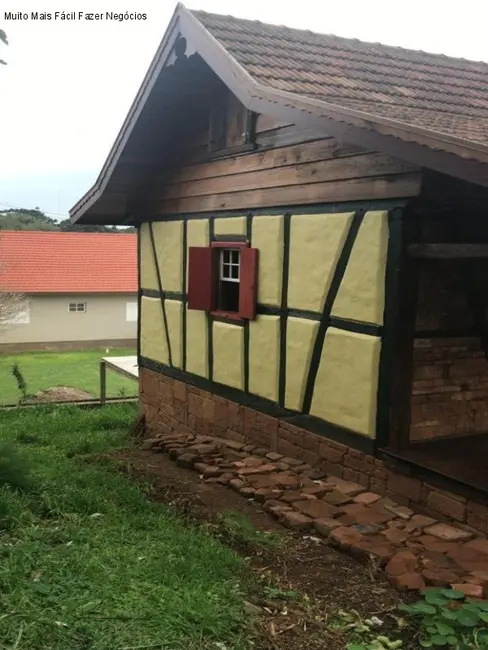 Foto 4 de Casa com 2 quartos à venda, 133m2 em Nova Petropolis - RS
