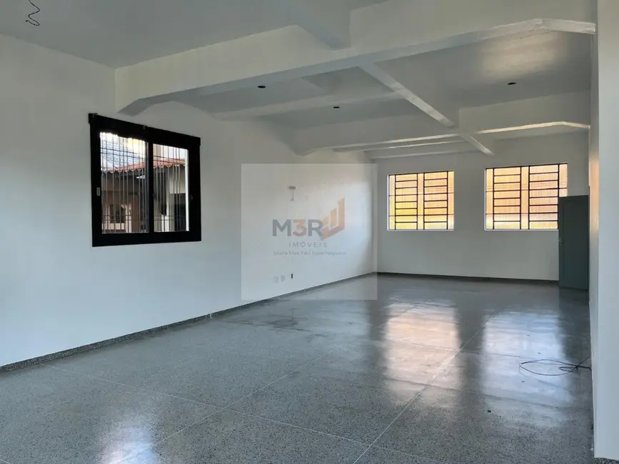 Sala Comercial para alugar, 80m2 em Centro, Nova Petropolis - RS - imagem 3 Foto 3 de Sala Comercial para alugar, 80m2 em Centro, Nova Petropolis - RS