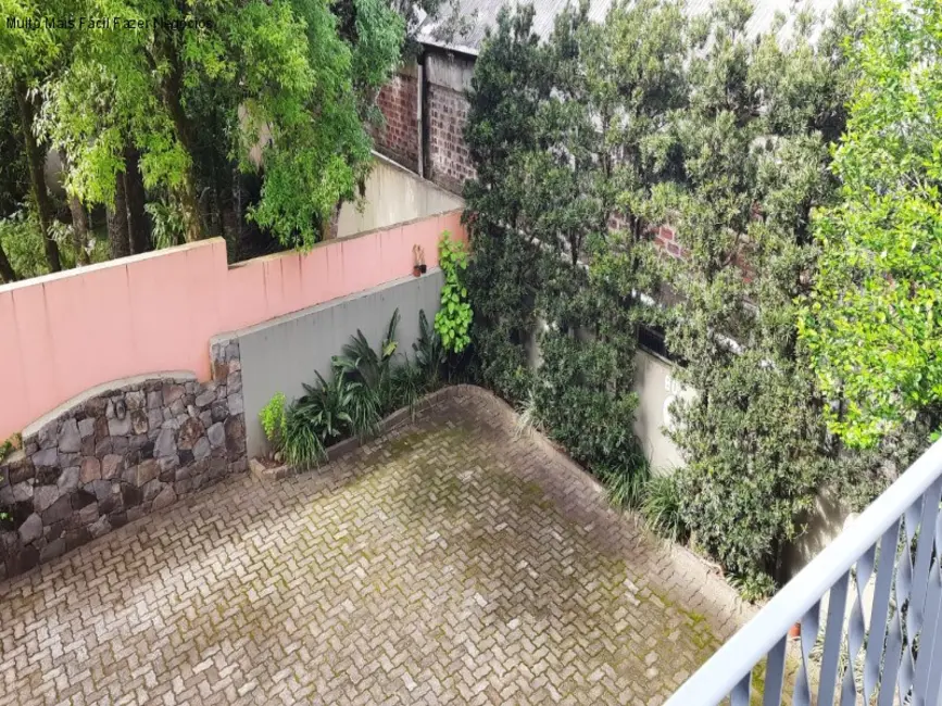 Sala Comercial para alugar, 162m2 em Centro, Nova Petropolis - RS - imagem 6 Foto 6 de Sala Comercial para alugar, 162m2 em Centro, Nova Petropolis - RS