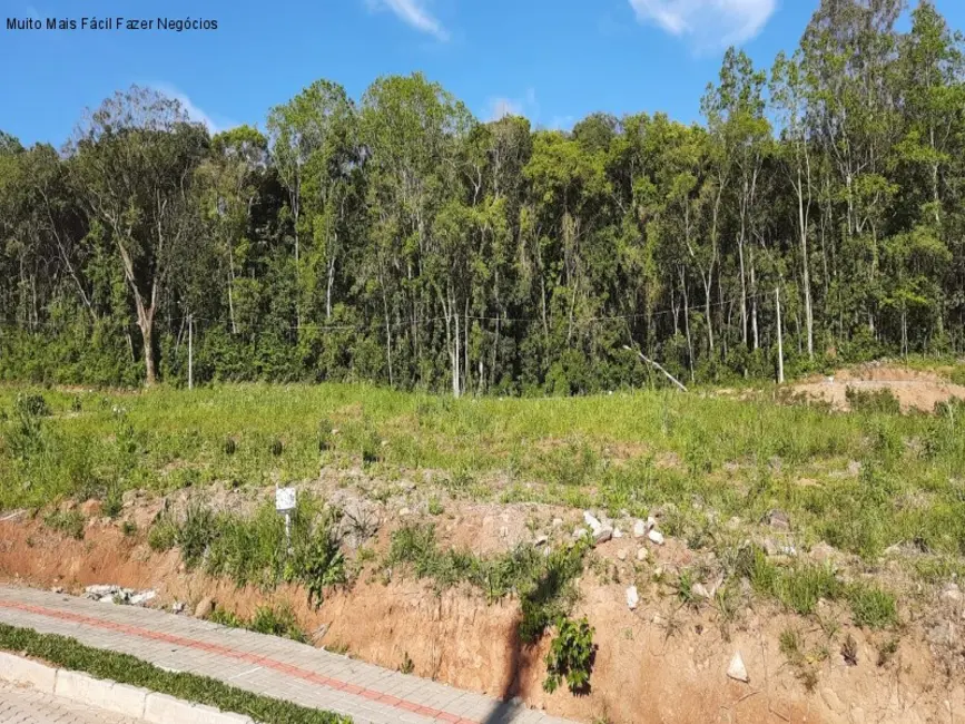 Foto 1 de Terreno / Lote à venda, 360m2 em Nova Petropolis - RS