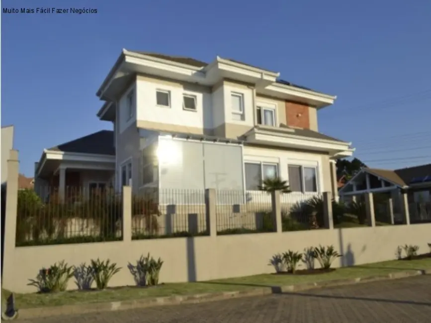 Casa com 3 quartos à venda, 274m2 em Nova Petropolis - RS - imagem 4 Foto 4 de Casa com 3 quartos à venda, 274m2 em Nova Petropolis - RS