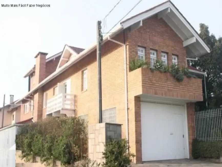 Foto 4 de Casa com 4 quartos à venda, 235m2 em Nova Petropolis - RS