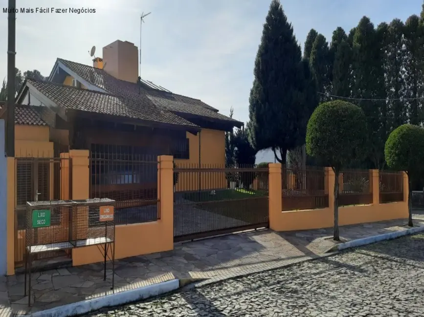 Casa com 4 quartos à venda, 254m2 em Nova Petropolis - RS - imagem 4 Foto 4 de Casa com 4 quartos à venda, 254m2 em Nova Petropolis - RS