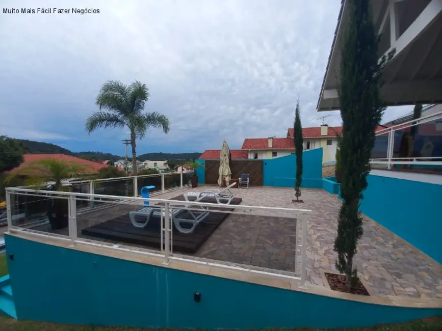 Casa com 3 quartos à venda, 280m2 em Nova Petropolis - RS - imagem 3 Foto 3 de Casa com 3 quartos à venda, 280m2 em Nova Petropolis - RS