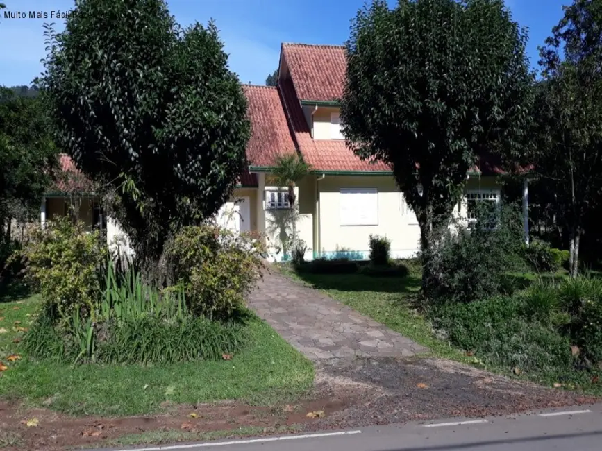 Foto 1 de Casa com 5 quartos à venda, 281m2 em Nova Petropolis - RS